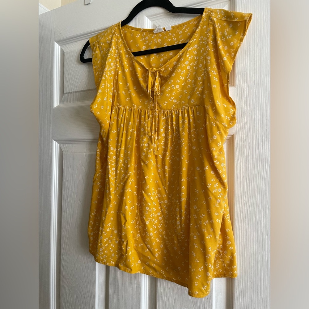 Gap Flutter Cap Sleeve Golden Floral Blouse - Size Medium